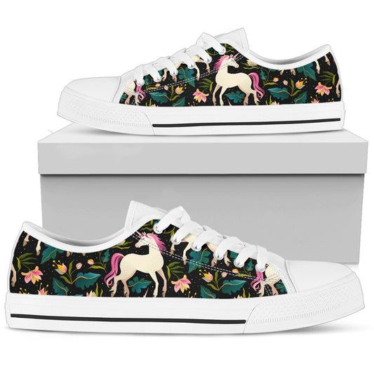 Unicorn in Floral Men Low Top Canvas Shoes
